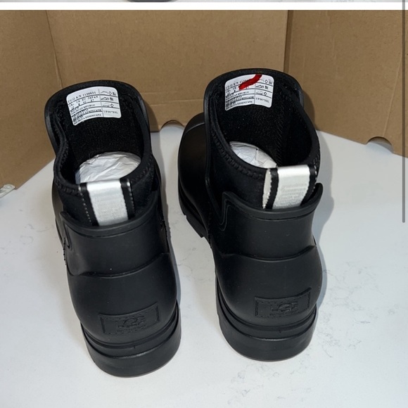 UGG DROPLET - Picture 3 of 5